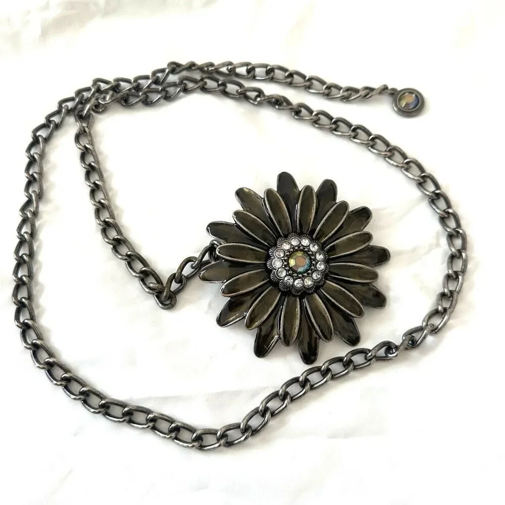Flower rhinestone chain belt